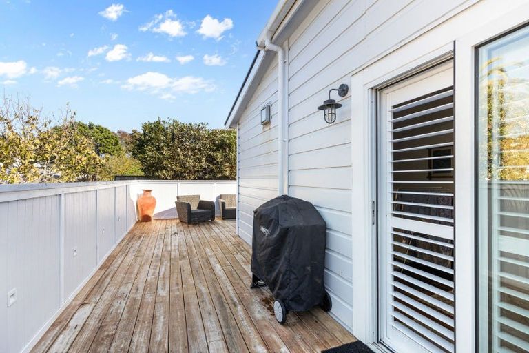 Photo of property in 36 Belt Road, Moturoa, New Plymouth, 4310