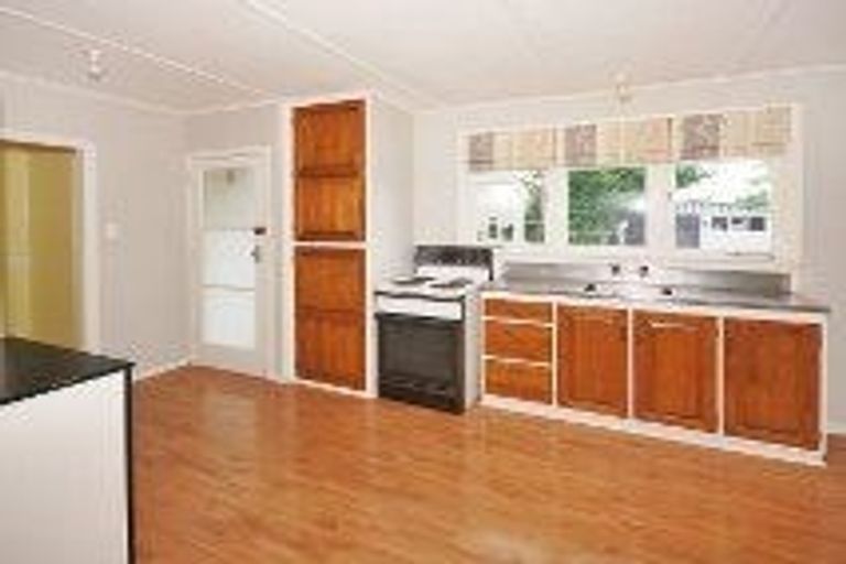 Photo of property in 52 Fergusson Street, Solway, Masterton, 5810