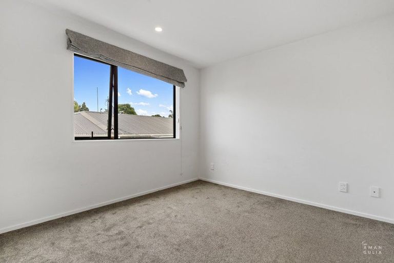 Photo of property in 8/144 Titirangi Road, New Lynn, Auckland, 0600