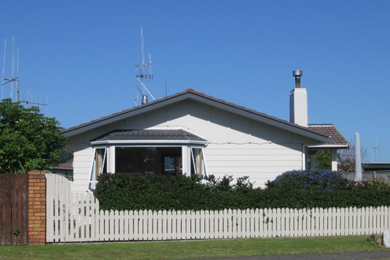 Photo of property in 10 Seaspray Drive, Mount Maunganui, 3116