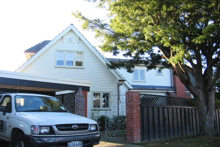 Photo of property in 47 Totara Crescent, Woburn, Lower Hutt, 5010