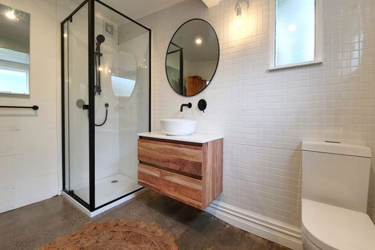 Photo of property in 28 London Street, Lyttelton, 8082