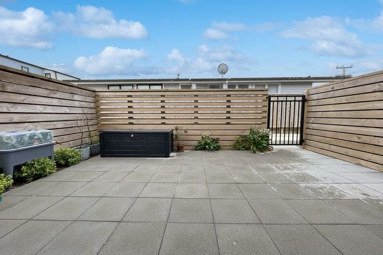 Photo of property in 3/1 Elliott Street, Johnsonville, Wellington, 6037