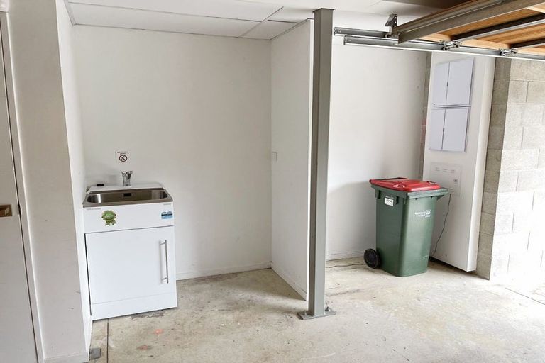 Photo of property in 20/10 Silver Moon Road, Albany Heights, Auckland, 0632