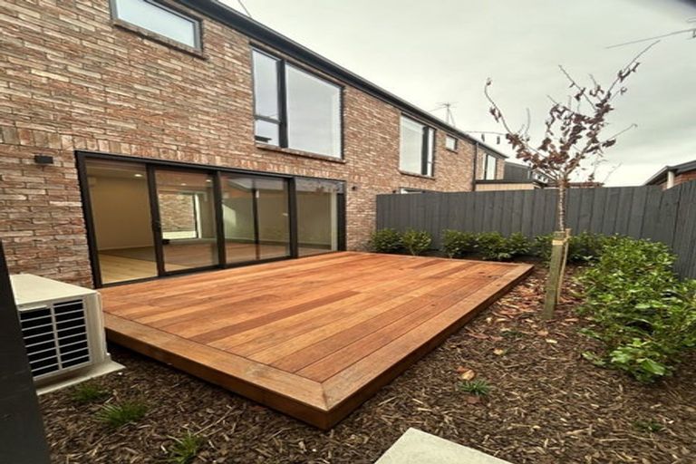 Photo of property in 2/58 Derby Street, St Albans, Christchurch, 8014