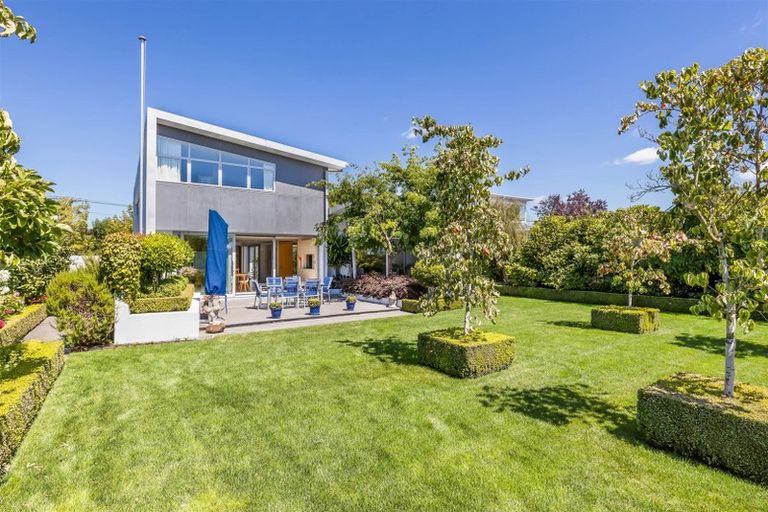 Photo of property in 50 Hamilton Avenue, Ilam, Christchurch, 8041