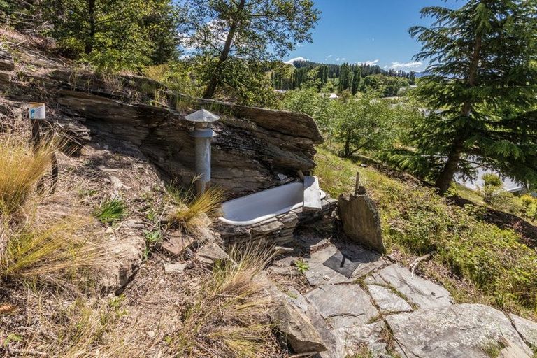 Photo of property in 50 Main Road, Luggate, Cromwell, 9383