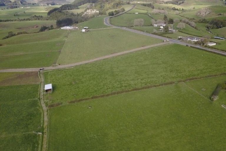 Photo of property in 21 Spargo Road, Huirangi, New Plymouth, 4373