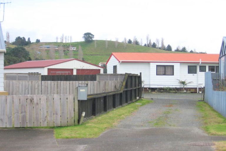 Photo of property in 135 Sharyn Place, Whangamata, 3620