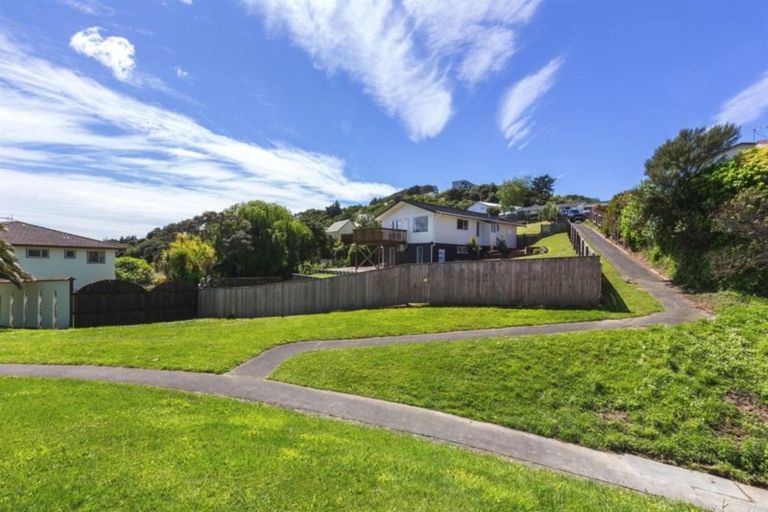 Photo of property in 8 Ensign Lane, Whitby, Porirua, 5024
