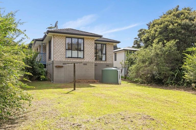 Photo of property in 54 Sherrybrooke Place, Sunnyvale, Auckland, 0612