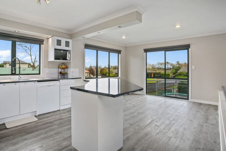 Photo of property in 2 Knox Place, Leamington, Cambridge, 3432