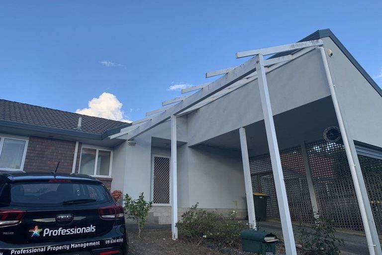 Photo of property in 21 Central Park Drive, Te Atatu South, Auckland, 0610