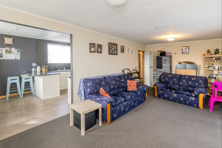 Photo of property in 85 Strathmore Avenue, Levin, 5510