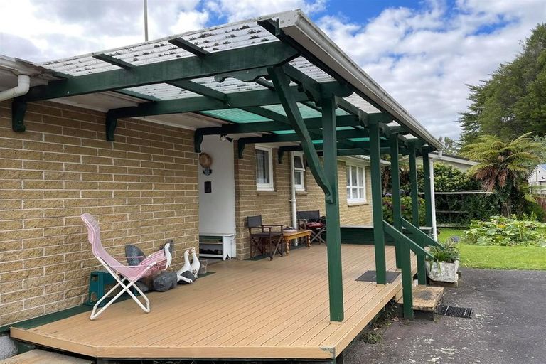 Photo of property in 16 Norrie Place, Hillcrest, Rotorua, 3015