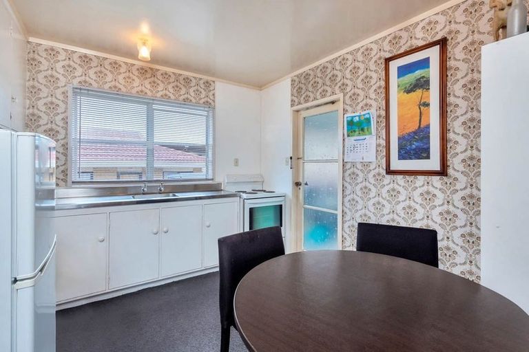 Photo of property in 2/18 Prictor Street, Papakura, 2110