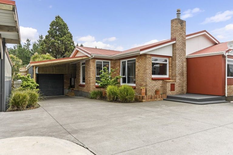 Photo of property in 1606 South Road, Tataraimaka, New Plymouth, 4374