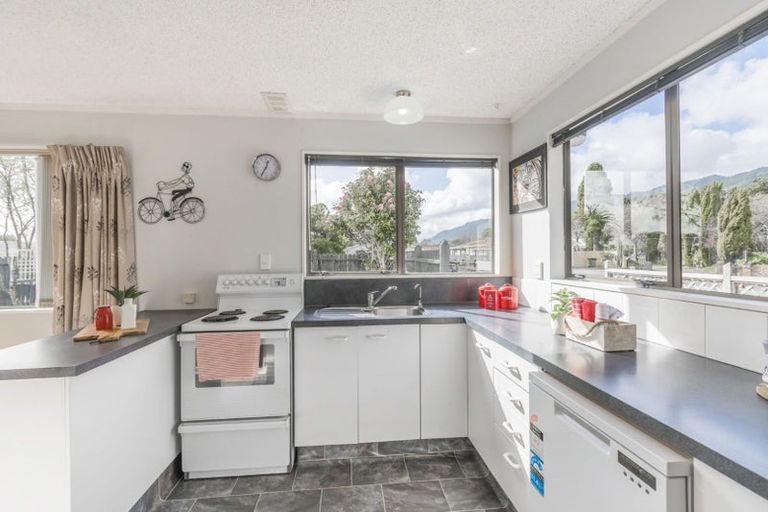 Photo of property in 23 Kanawa Street, Waikanae, 5036
