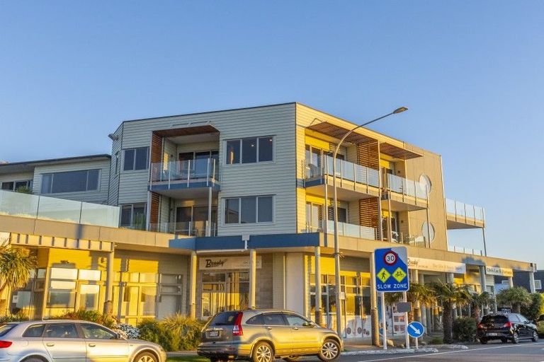 Photo of property in 31/4u Seaview Road, Paraparaumu Beach, Paraparaumu, 5032