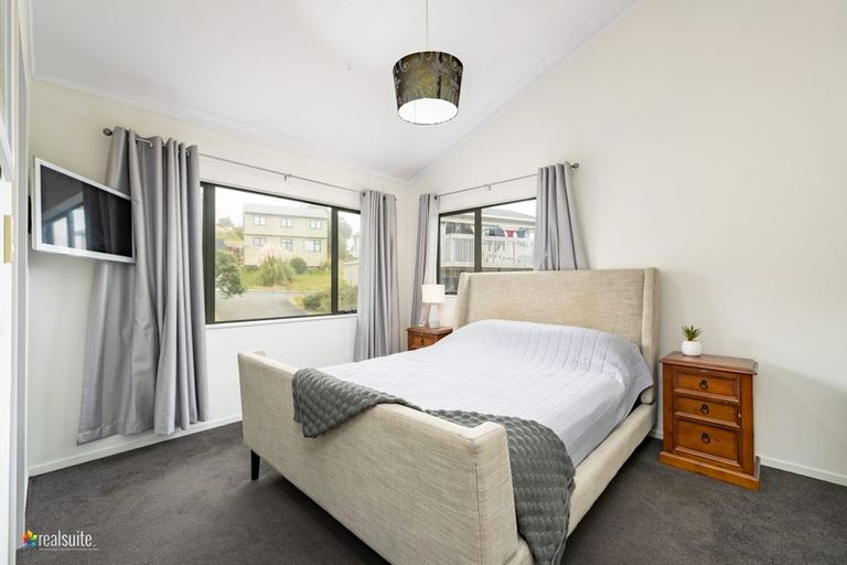 Photo of property in 26a Morere Street, Titahi Bay, Porirua, 5022