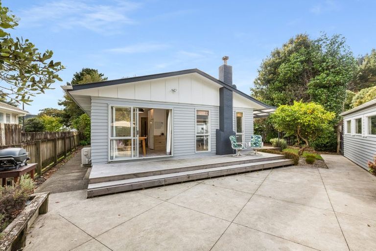 Photo of property in 23 Parenga Street, Wainuiomata, Lower Hutt, 5014