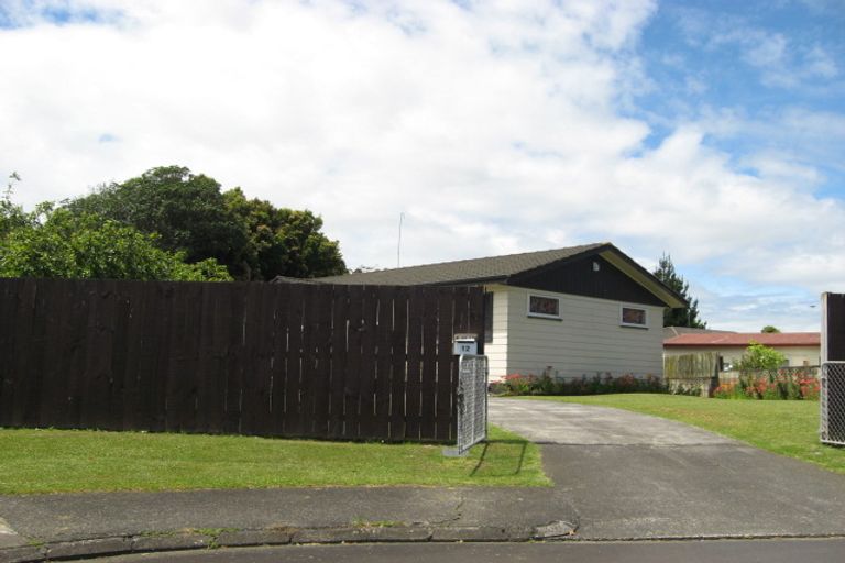 Photo of property in 12 Harwell Place, Mangere, Auckland, 2022