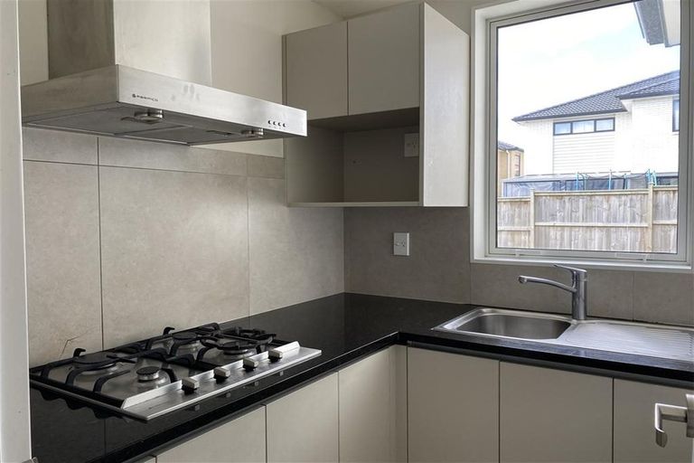 Photo of property in 12 Lisnoble Road, Flat Bush, Auckland, 2019