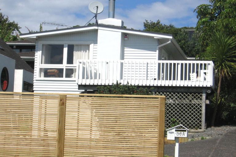 Photo of property in 2/36 Beulah Avenue, Rothesay Bay, Auckland, 0630