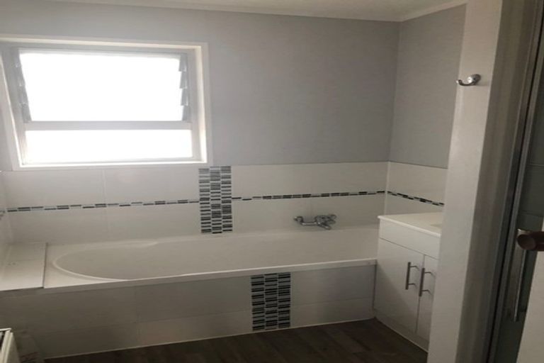 Photo of property in 8a Seddon Street, Glenholme, Rotorua, 3010