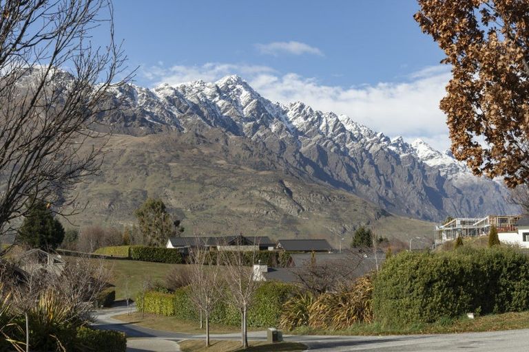 Photo of property in 52 Ferry Hill Drive, Lower Shotover, Queenstown, 9371