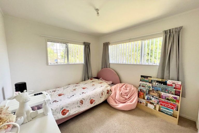 Photo of property in 1/89 Woodglen Road, Glen Eden, Auckland, 0602