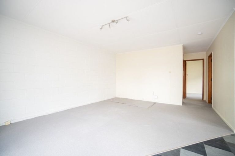 Photo of property in 330 Featherston Street, Palmerston North, 4414