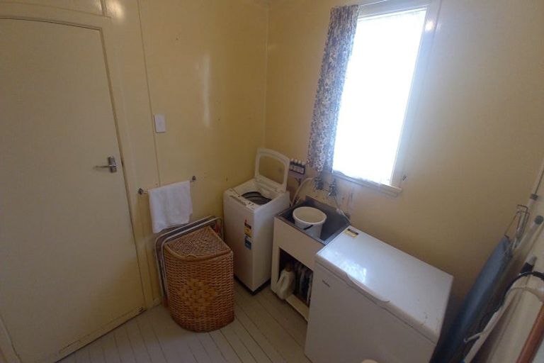 Photo of property in 17 Half Mile Road, Tuatapere, 9620