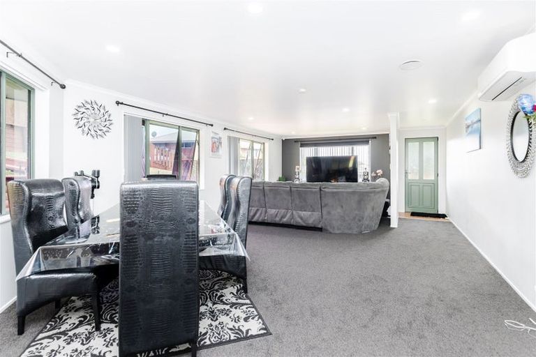 Photo of property in 31 Antrim Place, Nawton, Hamilton, 3200