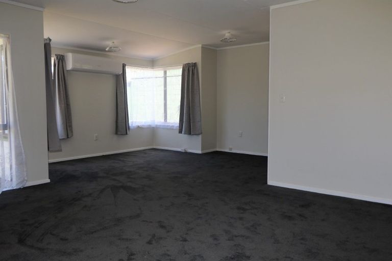 Photo of property in 21 Ebdentown Street, Ebdentown, Upper Hutt, 5018