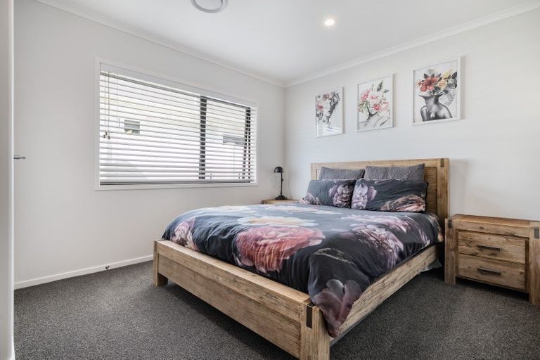 Photo of property in 84 Pakanga Grove, Pyes Pa, Tauranga, 3112