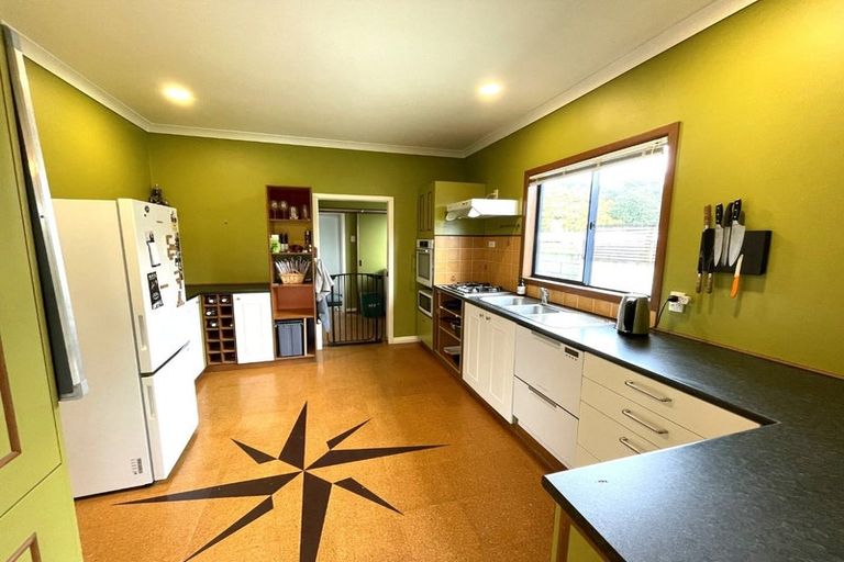 Photo of property in 20 Ngaio Street, Strandon, New Plymouth, 4312