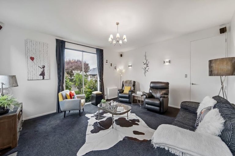 Photo of property in 21 Applefield Court, Northwood, Christchurch, 8051