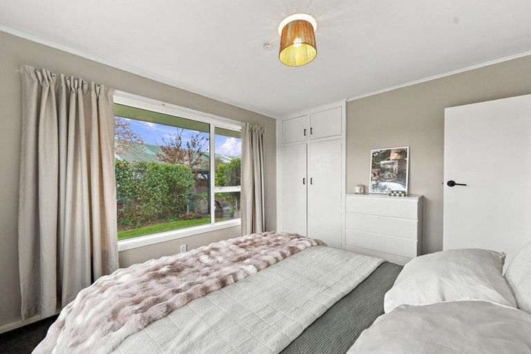 Photo of property in 34 Wychwood Crescent, Bishopdale, Christchurch, 8053