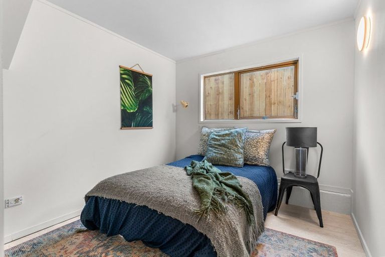 Photo of property in 5 Montague Place, Onerahi, Whangarei, 0110