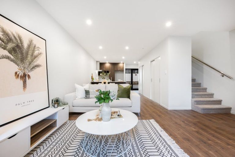 Photo of property in 120 Te Oneroa Way, Long Bay, Auckland, 0630