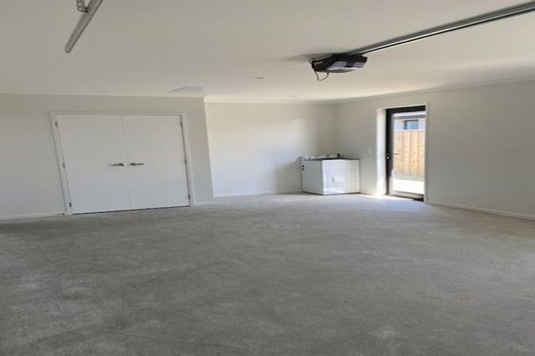 Photo of property in 20 Broadway Parade, Rolleston, 7615