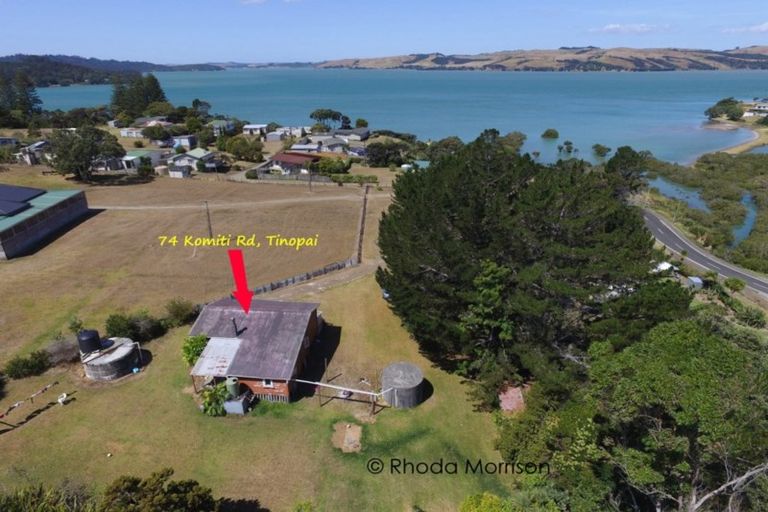 Photo of property in 74 Komiti Road, Tinopai, Matakohe, 0593