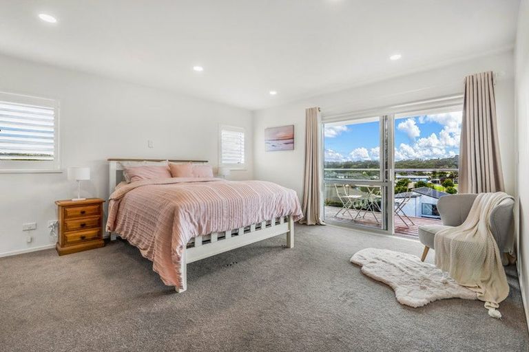 Photo of property in 94 Pohutukawa Parade, Riverhead, 0820