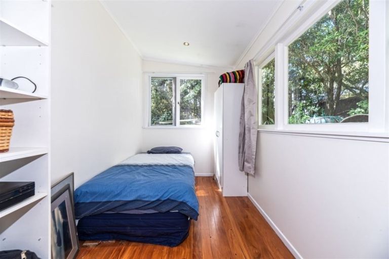 Photo of property in 136 Piha Road, Piha, New Lynn, 0772