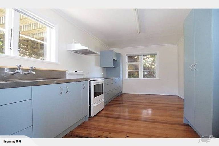 Photo of property in 26 Titiro Moana Road, Korokoro, Lower Hutt, 5012