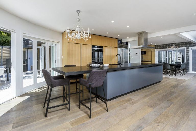 Photo of property in 6 Eric Price Avenue, Takapuna, Auckland, 0620