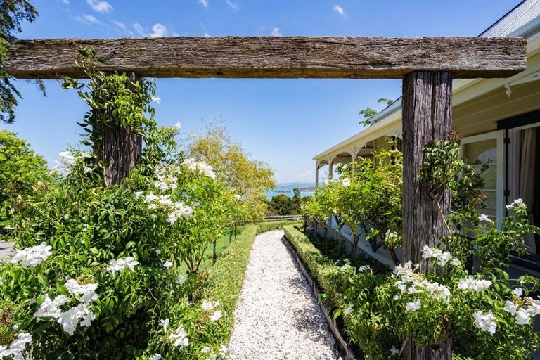 Photo of property in 73 Owhiwa Road, Parua Bay, Onerahi, 0192