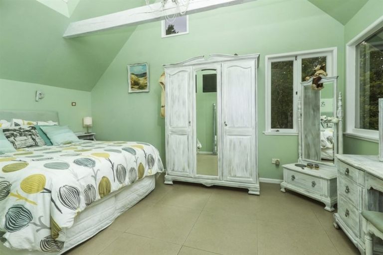 Photo of property in 81 Attwood Road, Paremoremo, Auckland, 0632