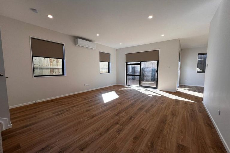 Photo of property in 7a Hinau Street, New Lynn, Auckland, 0600